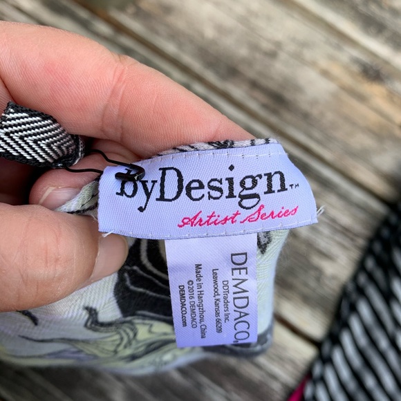 By Design wrap. - Picture 6 of 6